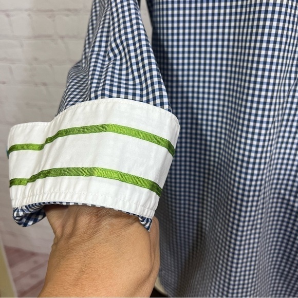 ROBERT GRAHAM LONG SLEEVE BUTTON DOWN SHIRT XL flip cuff detail GUC - Picture 6 of 15